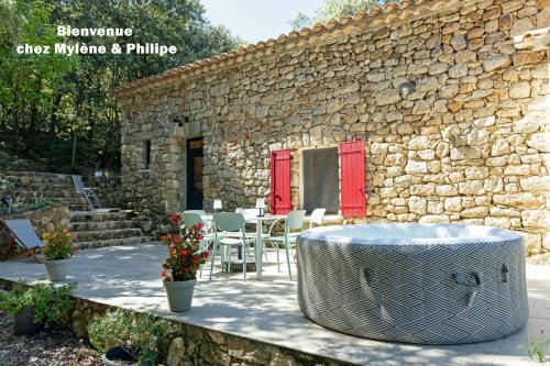 Soudorgues House | Gîte cévenol pleine nature tout confort
