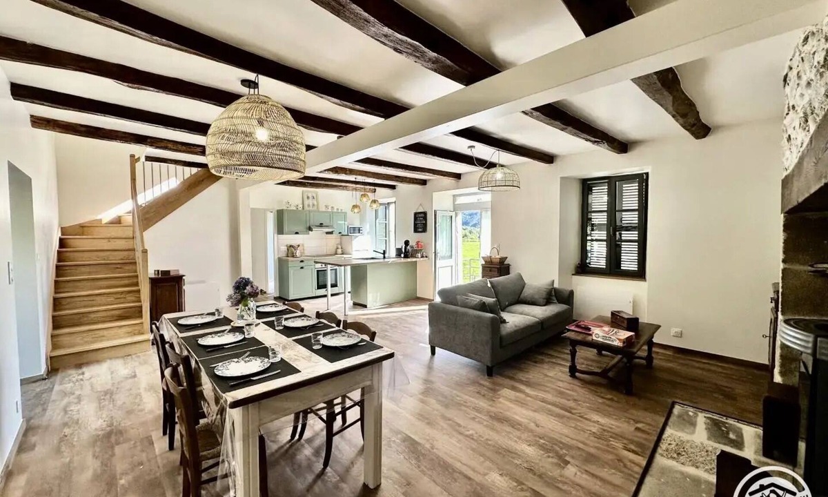 Monceaux-sur-Dordogne Villa | Gîte de France Chez le bassot 3 ears - Gite de France 6 people
