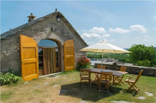 Le Massegros House | Gîte du Dolmen de l'Hom
