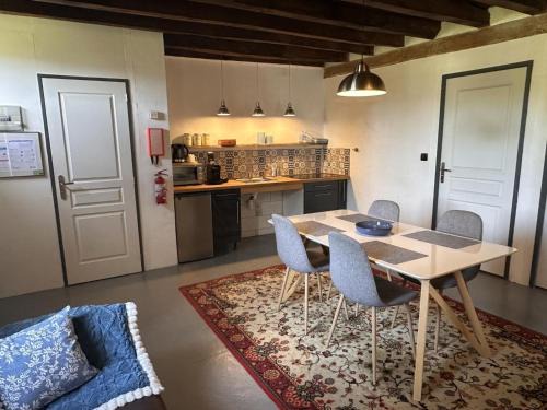 Saint-Palais House | Gîte familial, animaux admis - séjour en Auvergne - FR-1-489-640