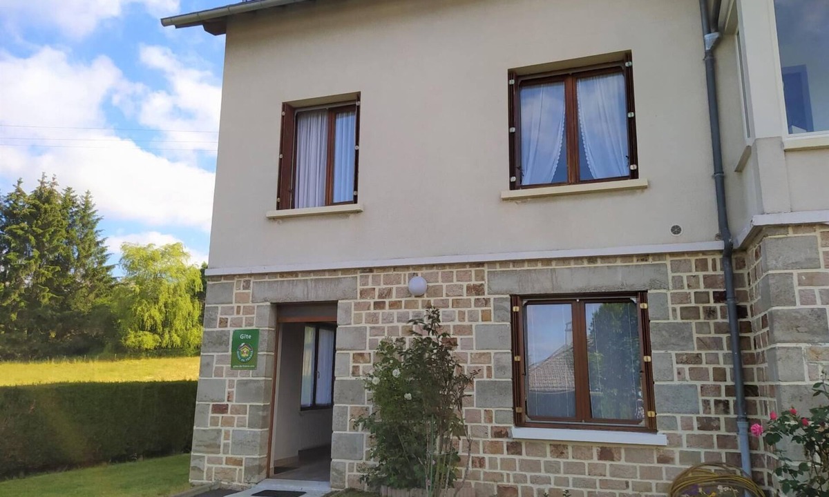 Saint-Alban-sur-Limagnole House | Gîte Le Toura 2/4 persons