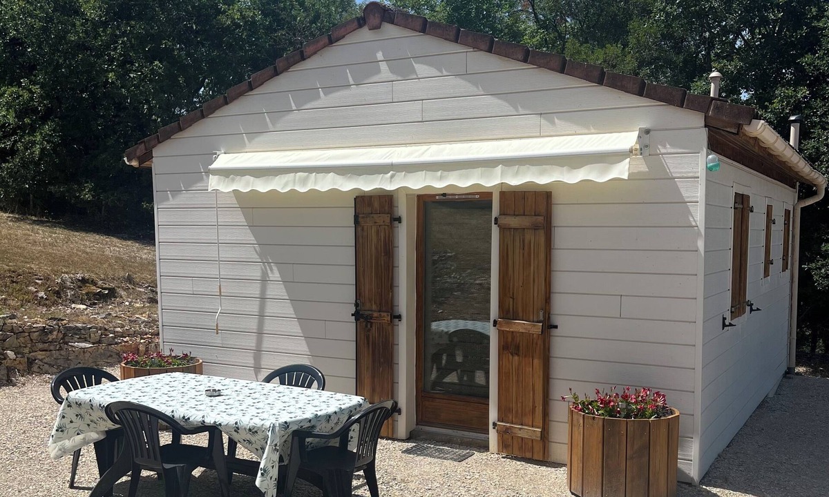 Brouchaud Ski Chalet | Gîte Le petit coin du pêcheur