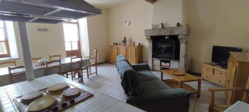 Laval-Atger House | Gîtes de france à tresbos