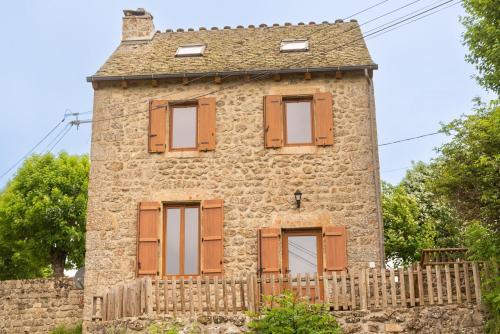 Villeneuve House | Gîtes de france 3 épis 6/7 pers à la chaze