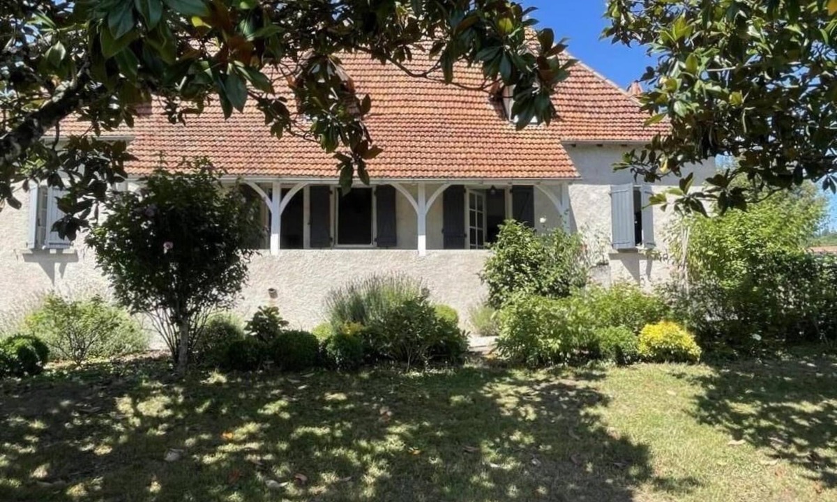 Aynac House | Gîtes de France® - La Maison d'Auguste