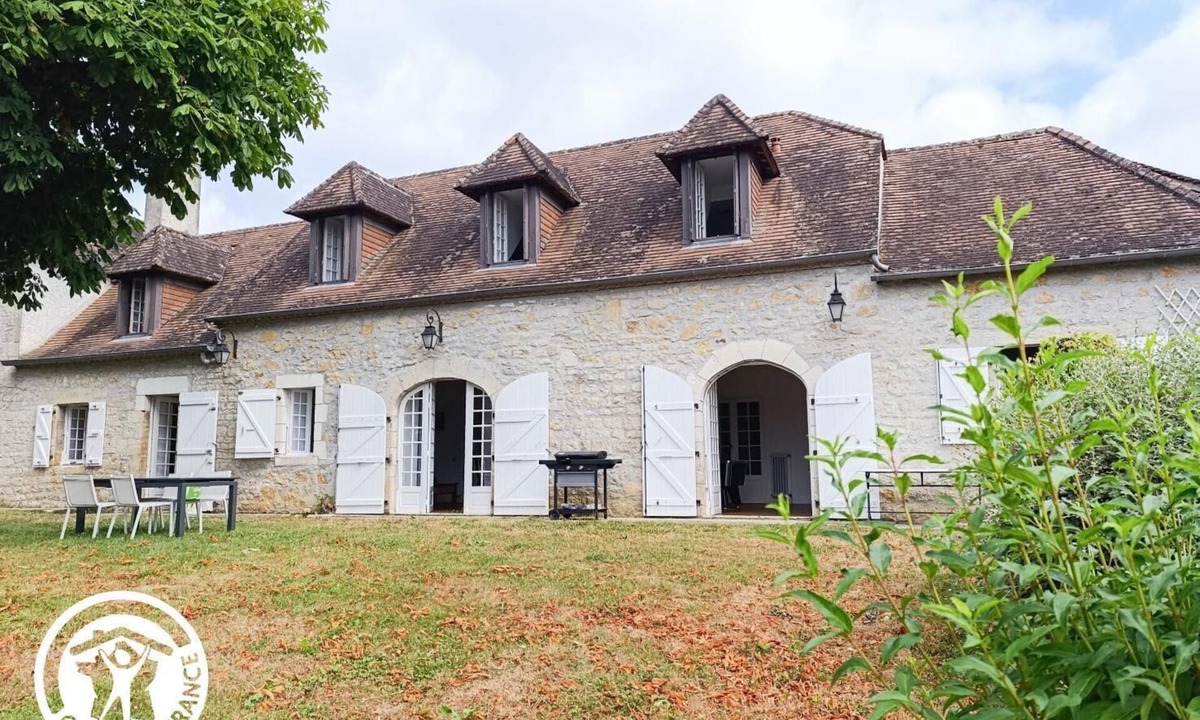 Saint-Michel-de-Bannieres House | Gîtes de France® - Le Clo