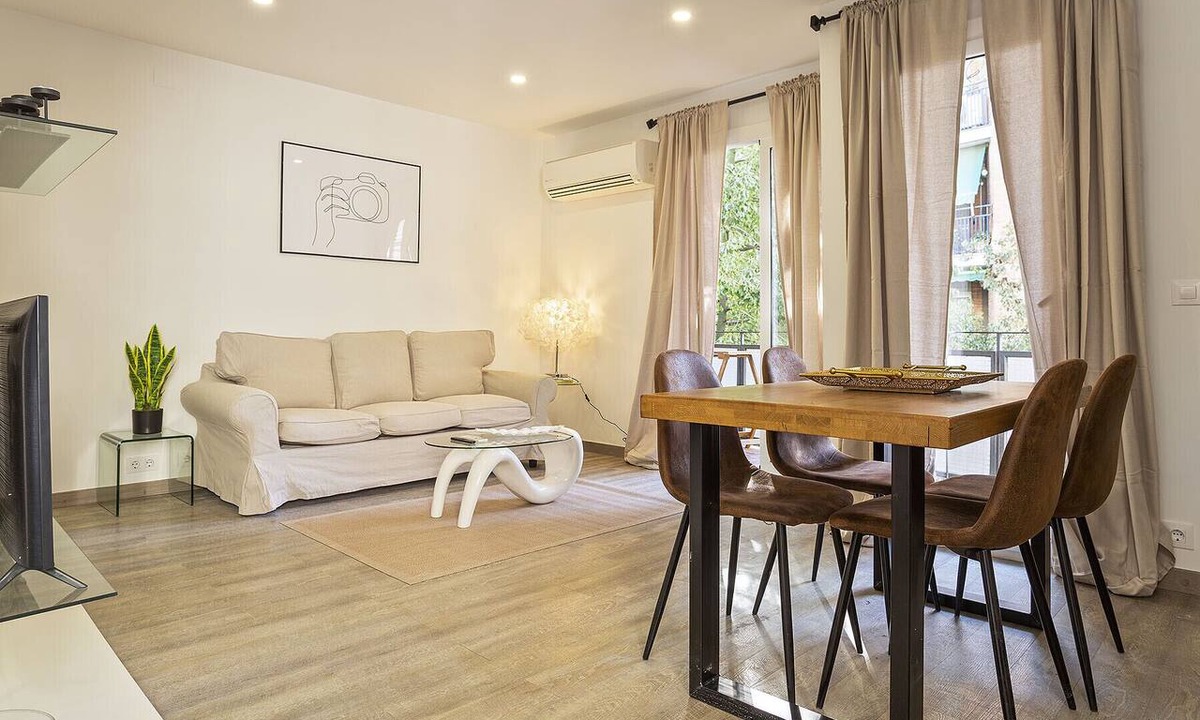Les Corts Apartment | G22