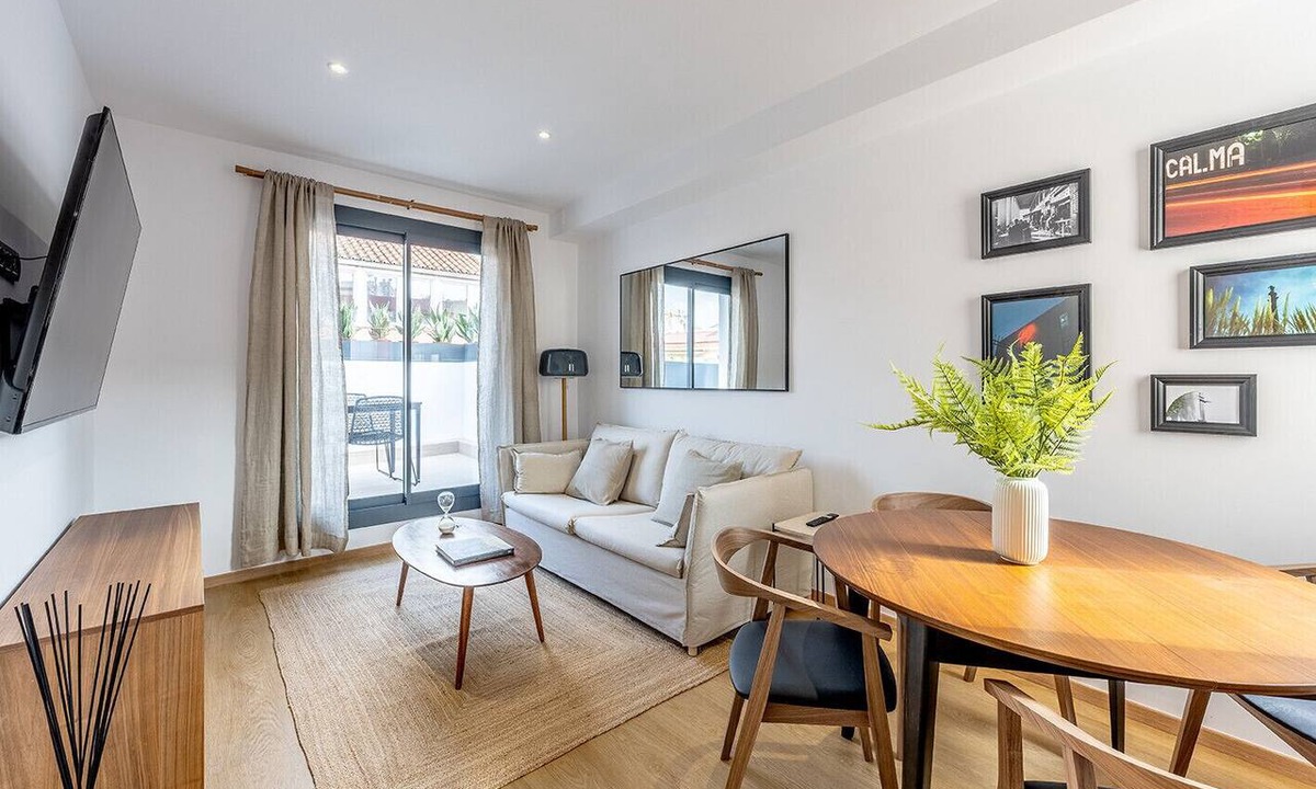 Les Corts Apartment | GA1