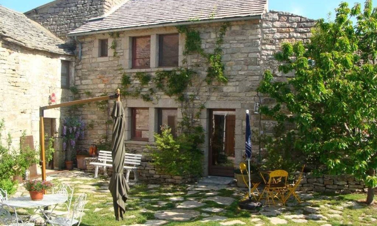 Sainte-Enimie House | Gca065 - Gîte de France 2 Épis 2 Pers à Sauveterre