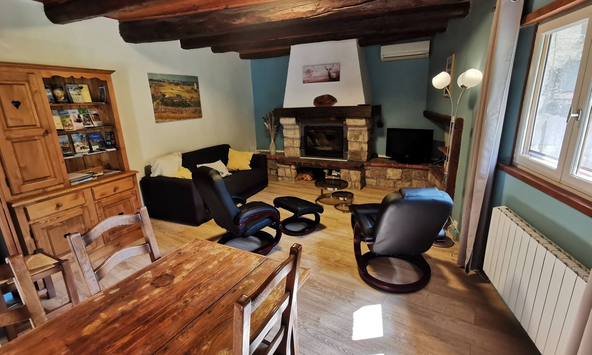 Le Monastier-sur-Gazeille House | Gîte Estaou Treillo 1 cosy ideal for hikers and lovers of peace and quiet