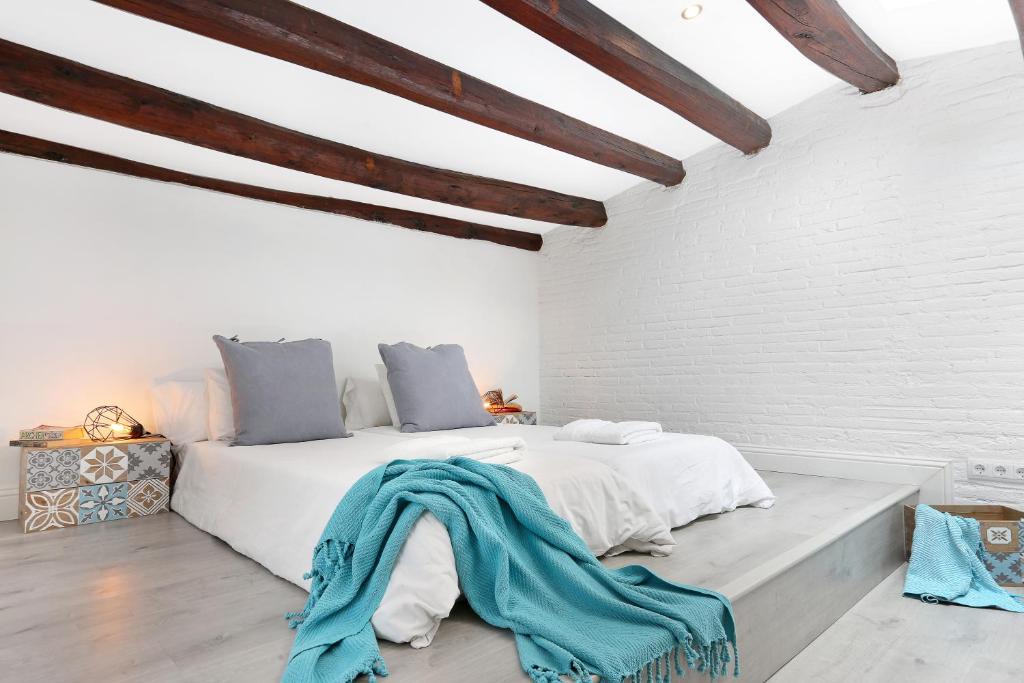la Vila de Gracia Apartment | Gracia 1872