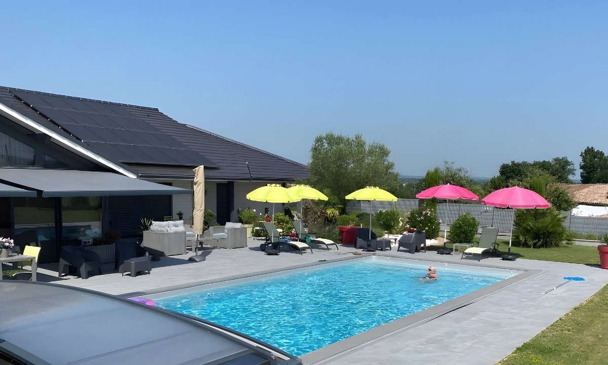 Montalzat Cottage | “Grand Comfort Loft” with Pool, 3-Star Rating, Wi-Fi & Air Conditioning
