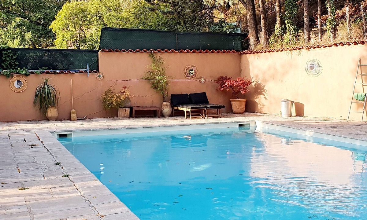 Chateauneuf-le-Rouge House | Grande Maison Familiale Avec Piscine au Pied de la Sainte Victoire