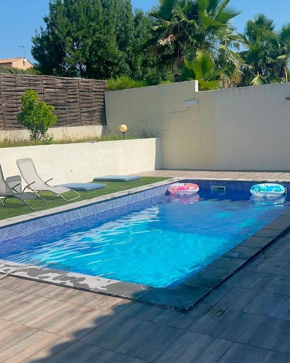 Restinclieres House | Grande villa lumineuse avec piscine à Restinclieres