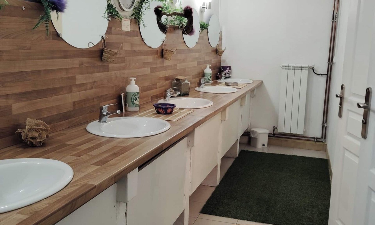 Rosis House | Group gite - Sleeps 10 at the foot of the Caroux GR trails