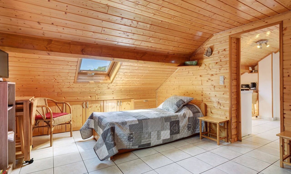 Engins Bed & Breakfast | Guest Room 'La Rossinière' with Mountain View, Private Terrace, and Wi-Fi