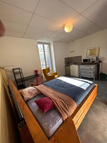 Tarbes Hotel | Hôtel de la gare - Petit Studio