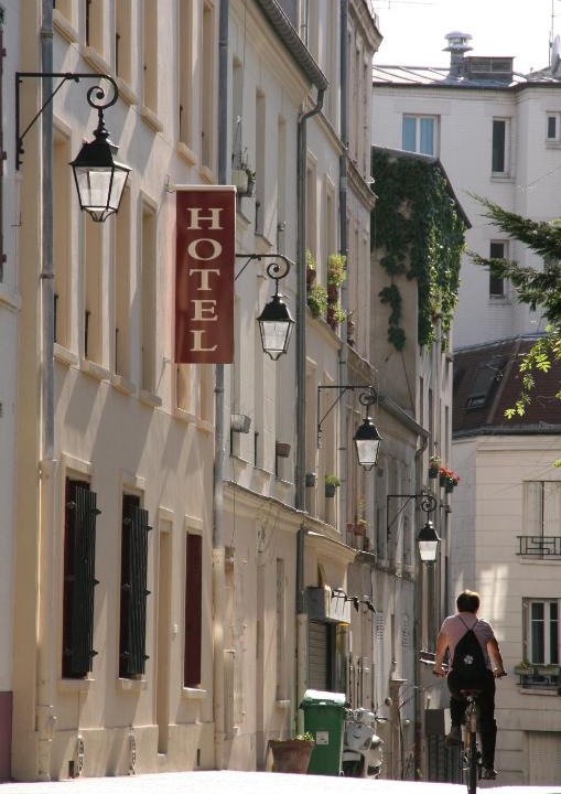 13th Arrondissement Hotel | Hôtel du Roussillon