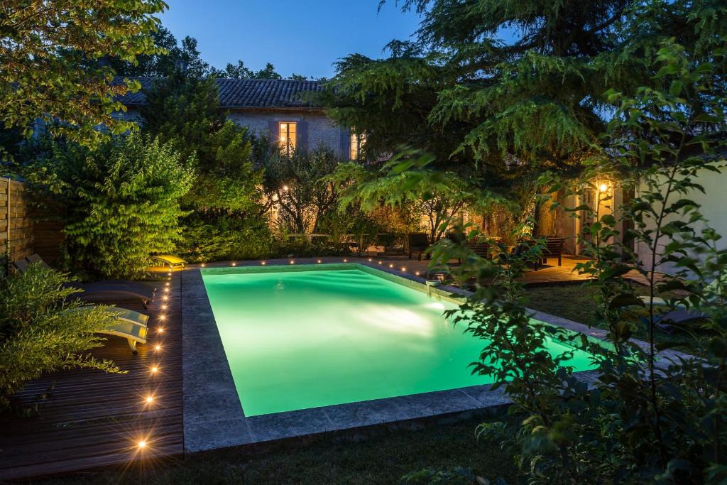 Saint-Etienne-du-Gres Hotel | Hôtel Mas Vidau Porte des Alpilles