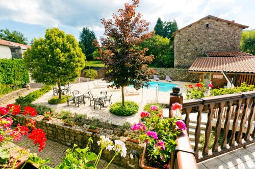 Saint-Romain Hotel | Hôtel Restaurant Au Pont de Raffiny