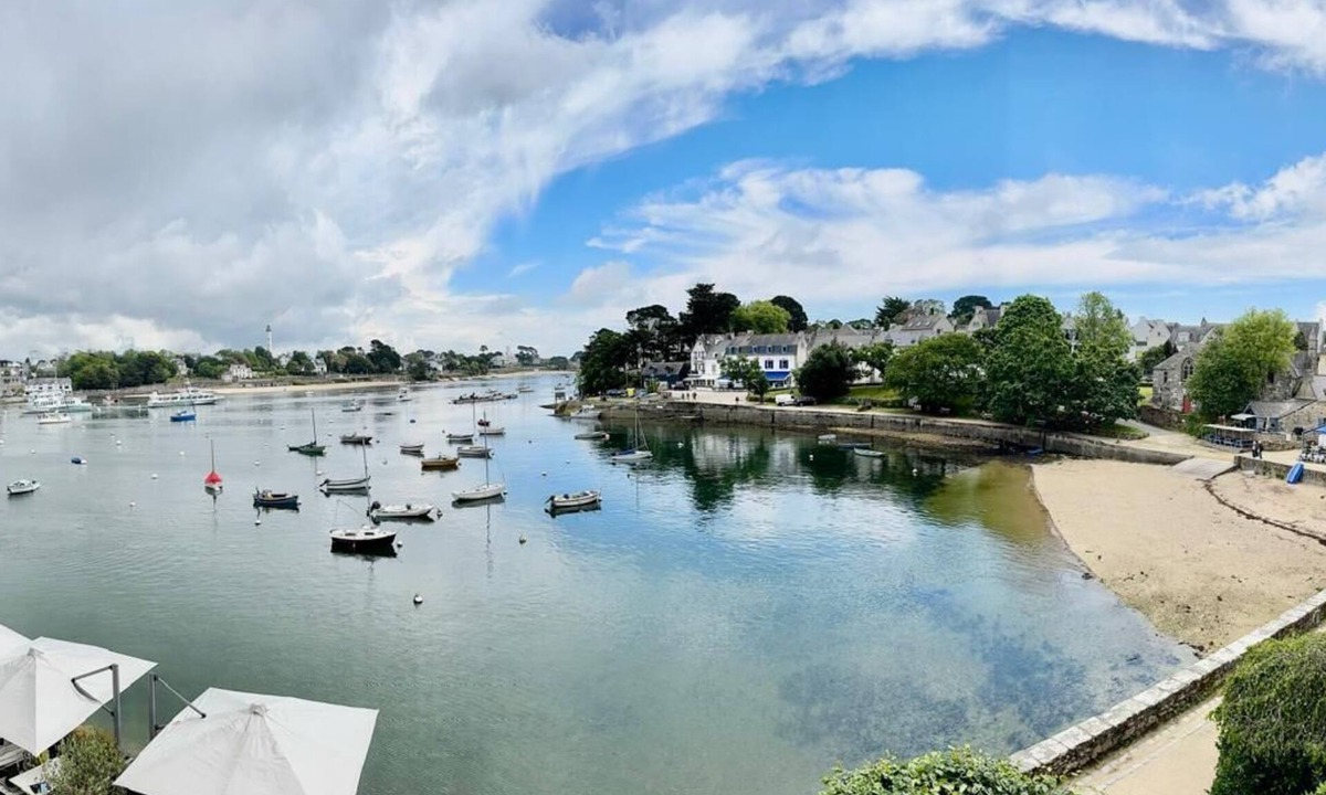 Combrit Apartment | Harbour Retreat – Bright Seaside Apartment in Combrit Sainte-Marine
