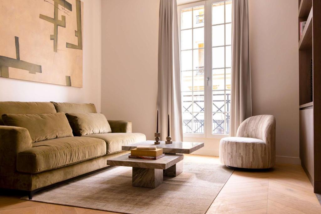 Vivienne Apartment | Harmony Collection II 2BR Suite 6P Bourse Grevin