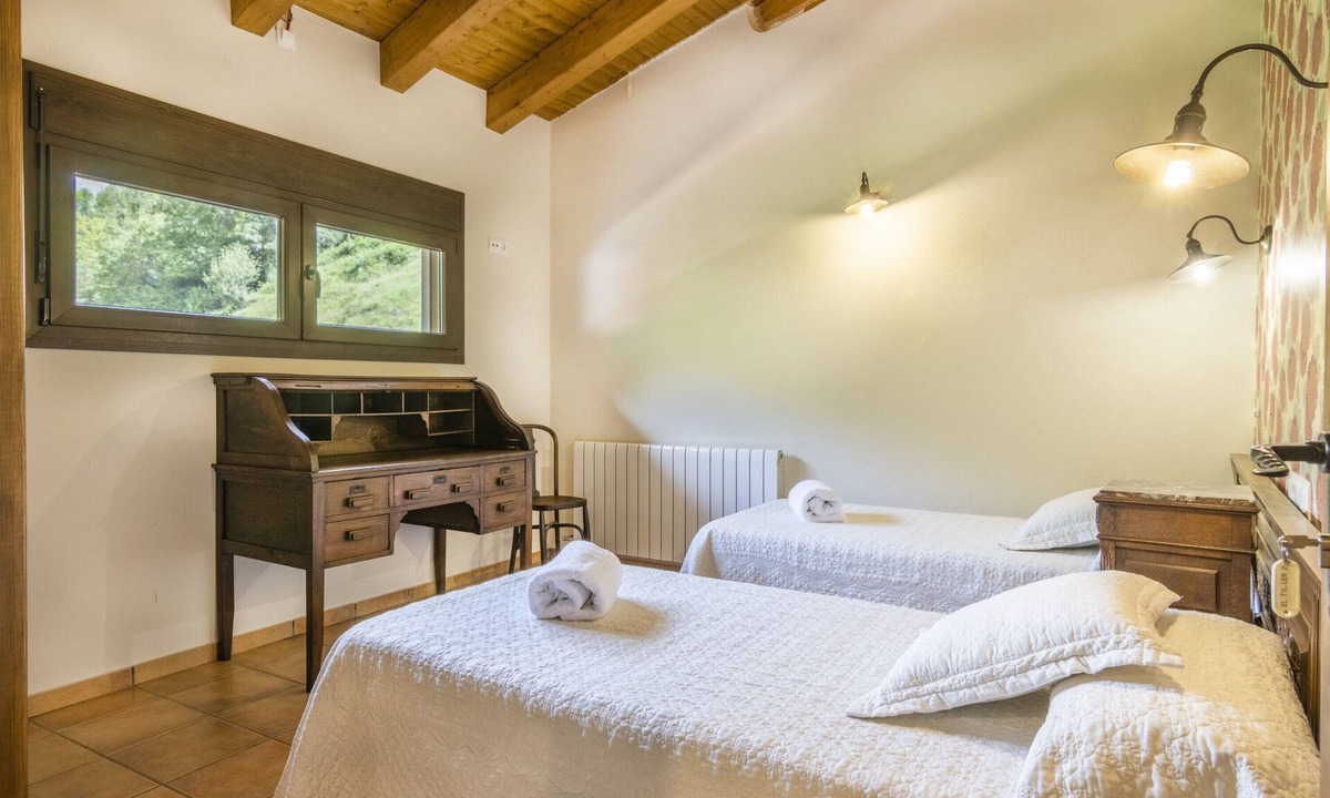 Les Iglesies Apartment | Holiday Apartment "Mossen Batista Til Ler" with Mountain View, Private Terrace & Wi-Fi
