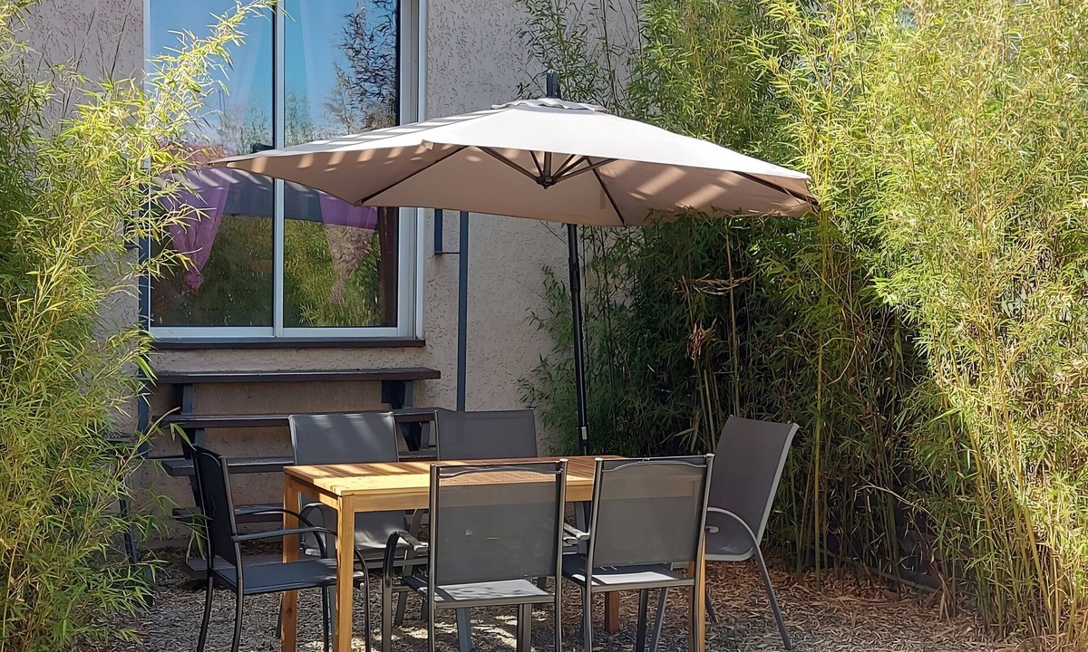 Latour-Bas-Elne Apartment | Holiday Home for 6, 65m², Garden, Parking, Wi-Fi, Pets, Holiday Vouchers Accepted