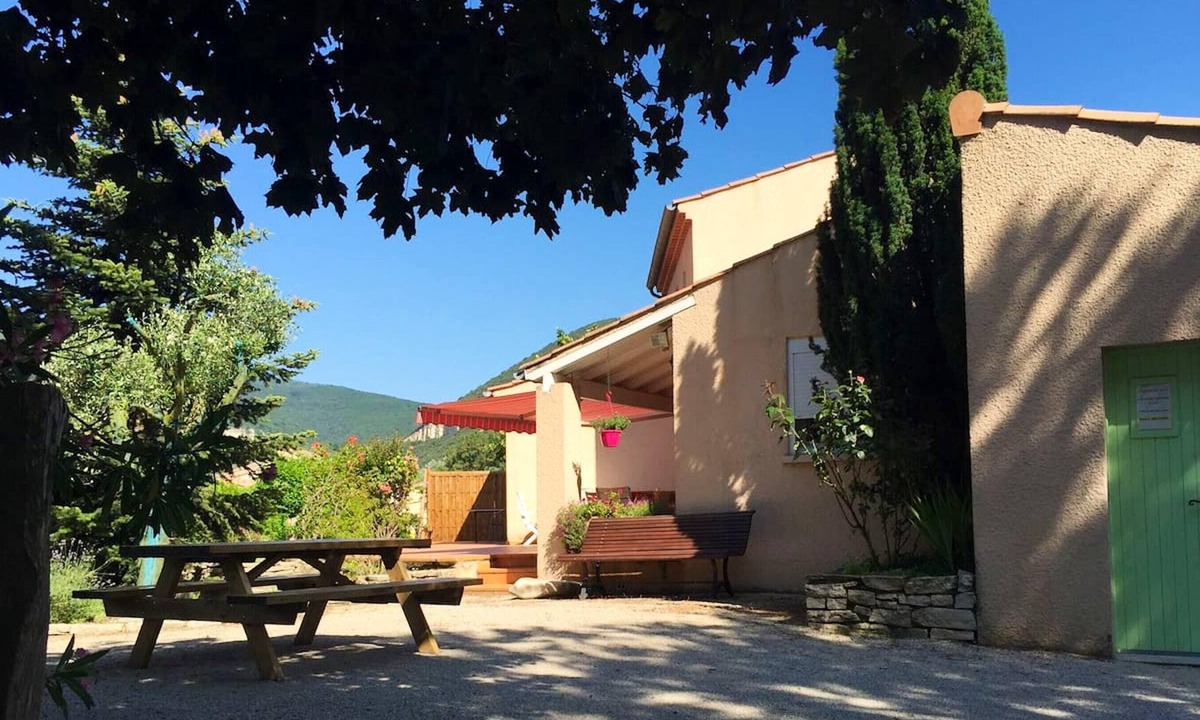Cruas House | Homerez - Big house for 9 ppl. with shared pool and terrace at Cruas