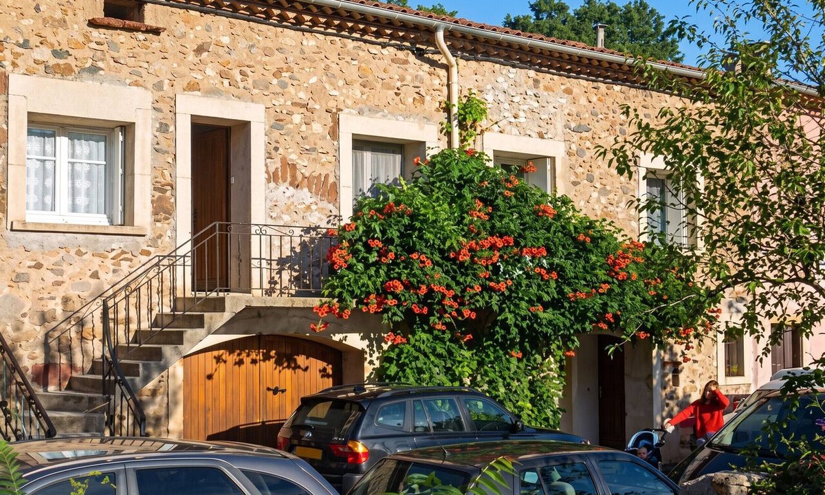 Lunas House | Homerez - House in Lunas with mountain view