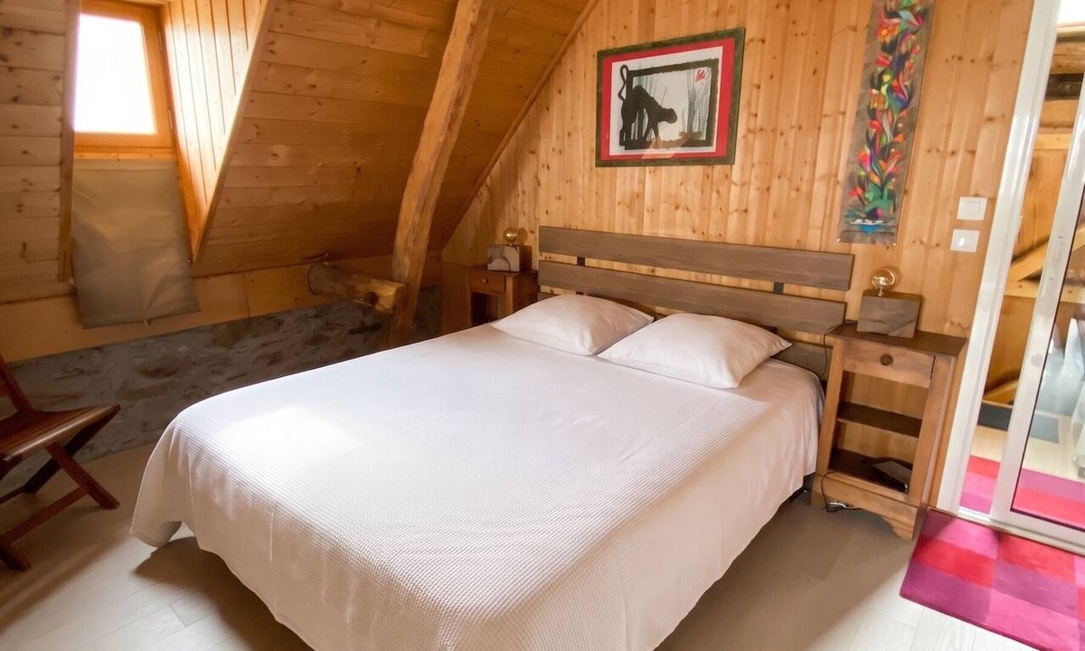Mont House | Homerez - House in Mont >Mountain view