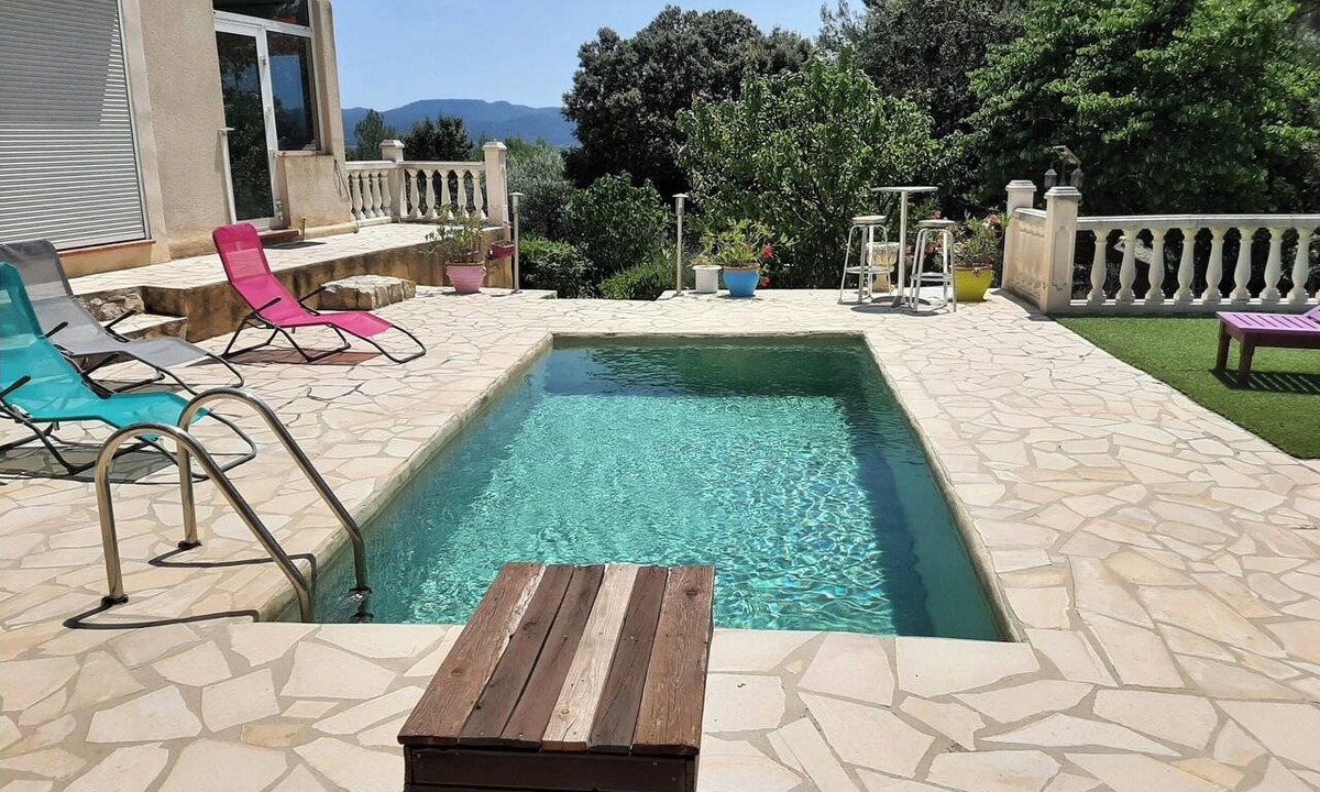 Merindol Villa | Homerez - Villa in Mérindol