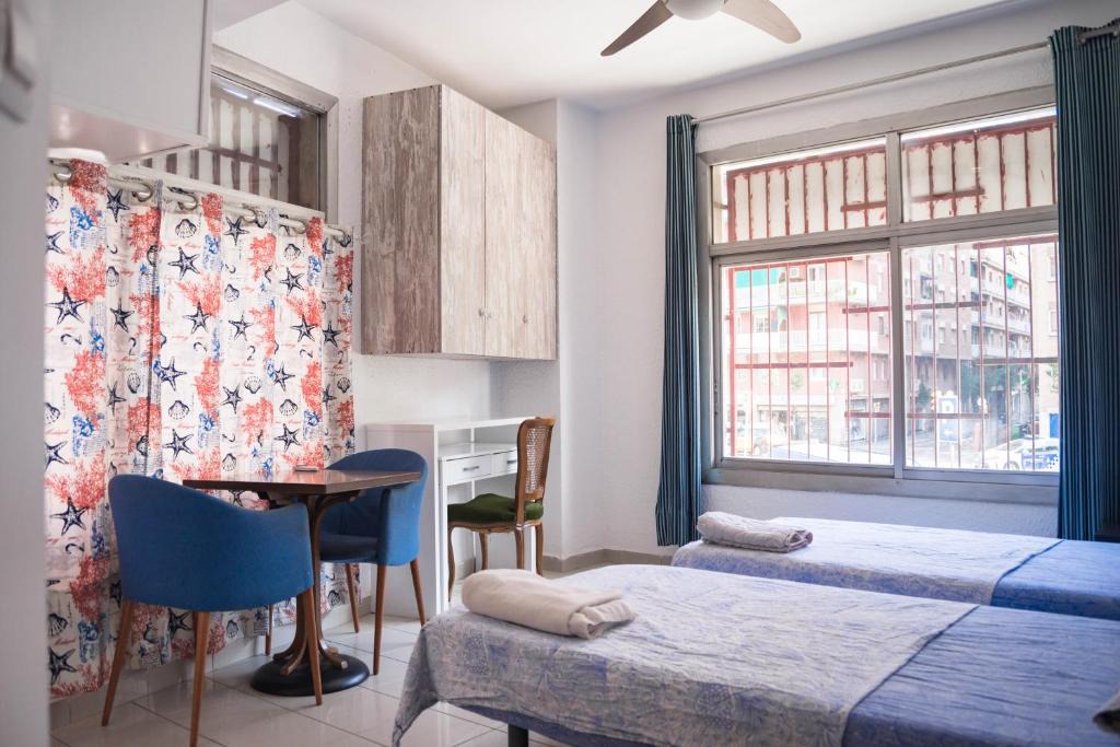 La Bordeta House | Hostal Ideal Badal