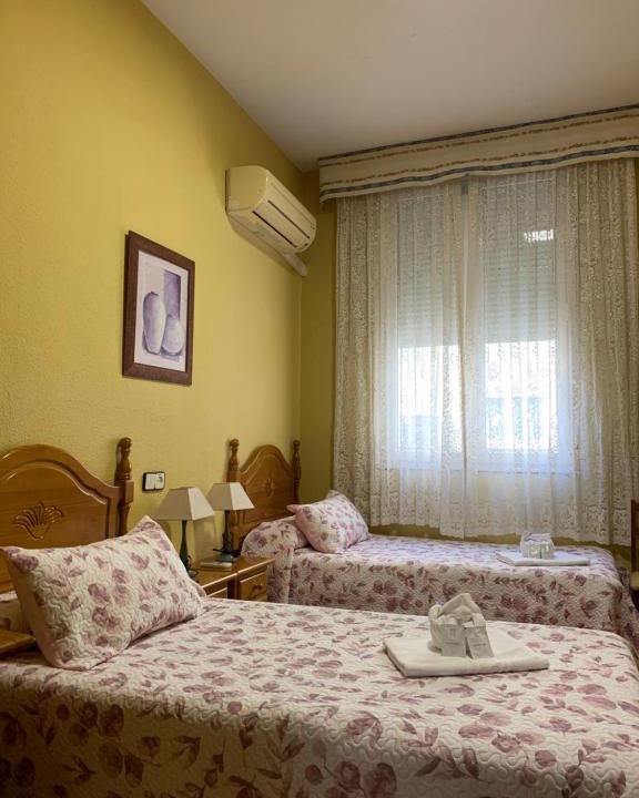 Huertas House | Hostal Internacional