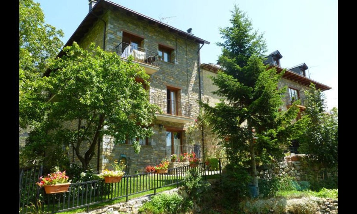 Erill la Vall Hostel | Hostal Pernalle