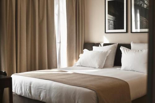 Porte-Saint-Martin Hotel | Hotel Local 101 Beaurepaire