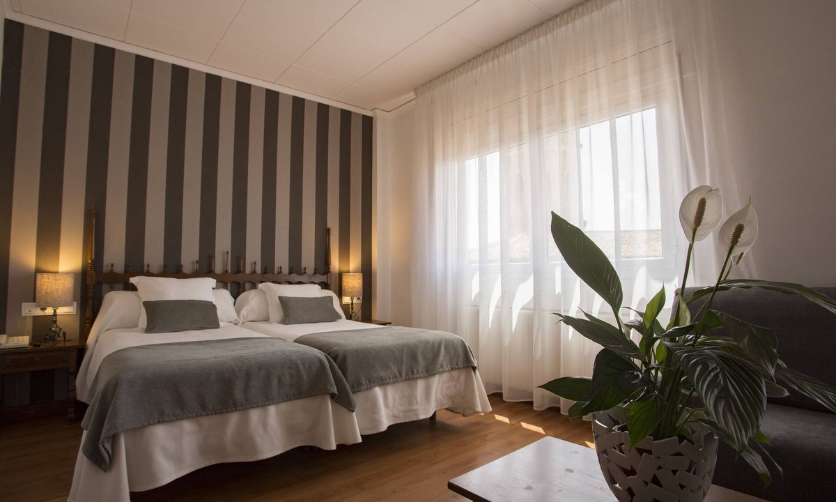 Tremp Hotel | Hotel Segle XX