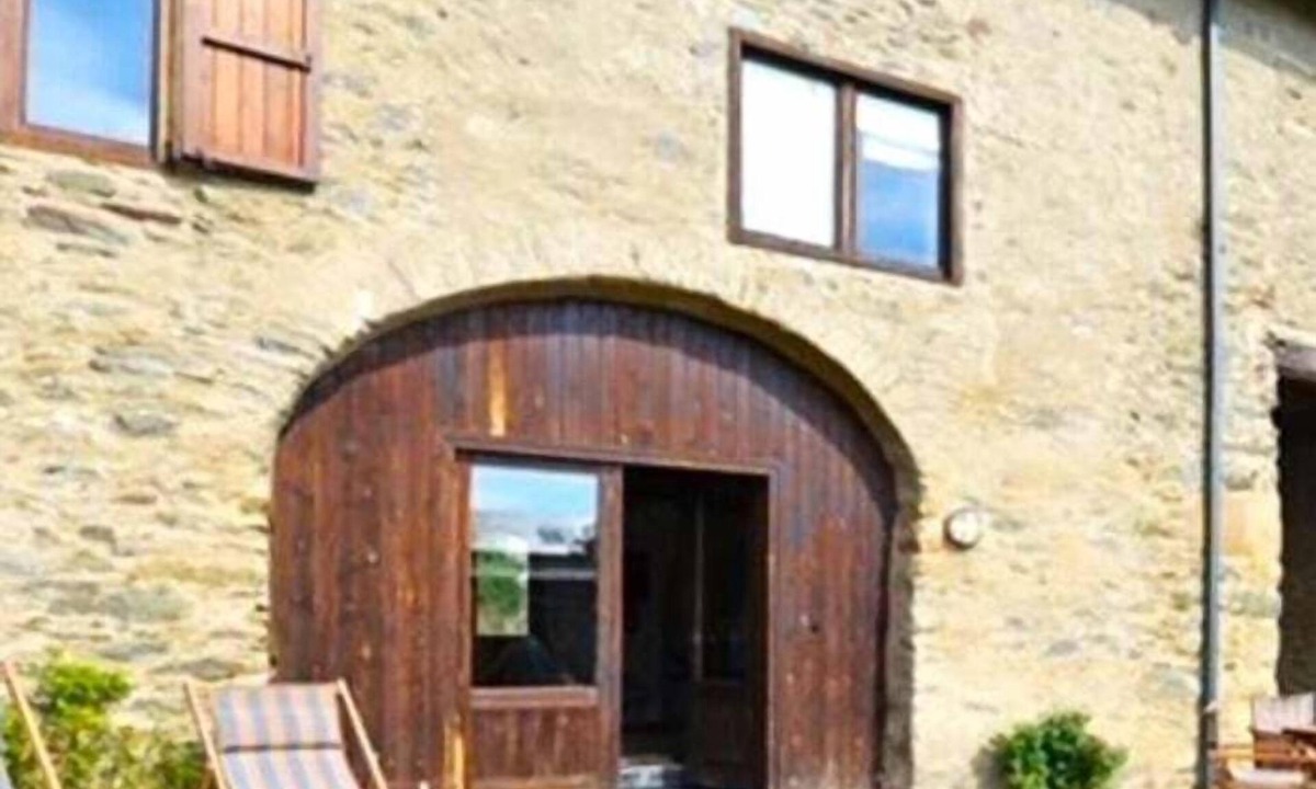 Palau-de-Cerdagne House | House 3 Bed S. XVIII Farmhouse, Fireplace, Garden & BBQ