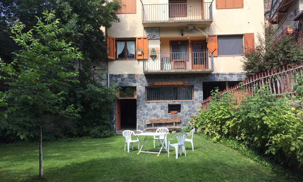 Barruera Apartment | House Apartment in Barruera with garden