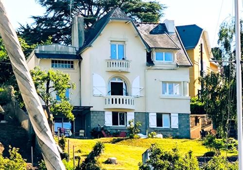 Morlaix Villa | House, harbour view with sauna and hot tub