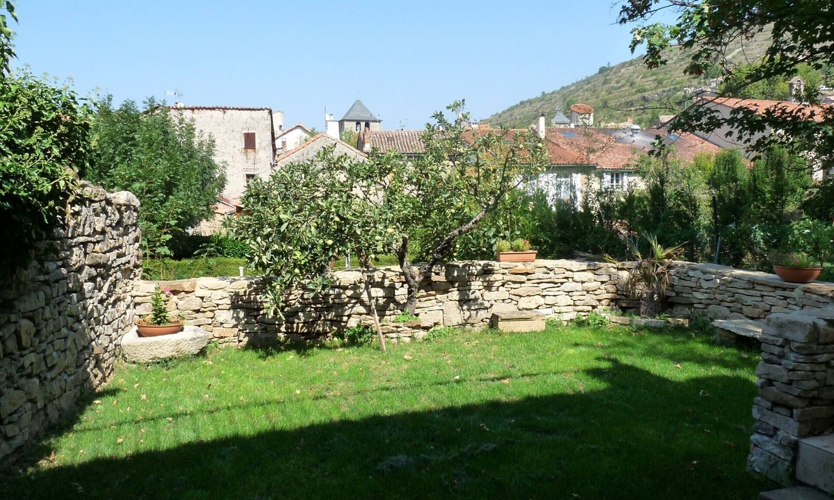Saint-Rome-de-Tarn House | House located in the village of St Rome de Tarn 18km from Millau