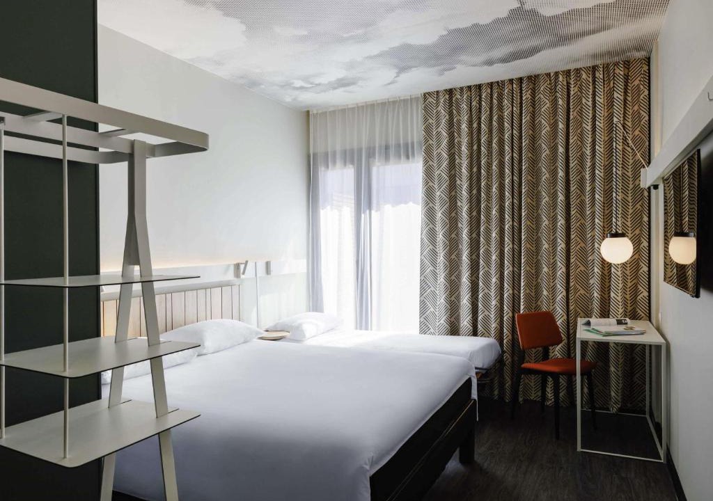 Jonage Hotel | ibis Lyon Est Meyzieu