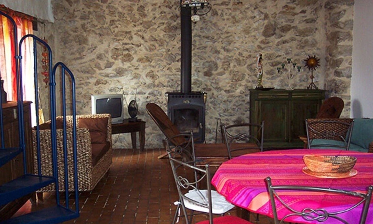 La Salvetat-Peyrales House | In Aveyron, Cottage in the countryside with horses!