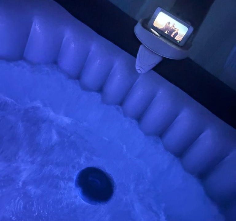 Perpignan Apartment | Jacuzzi Clim table de massage jardin et barbecue au cœur de Perpignan