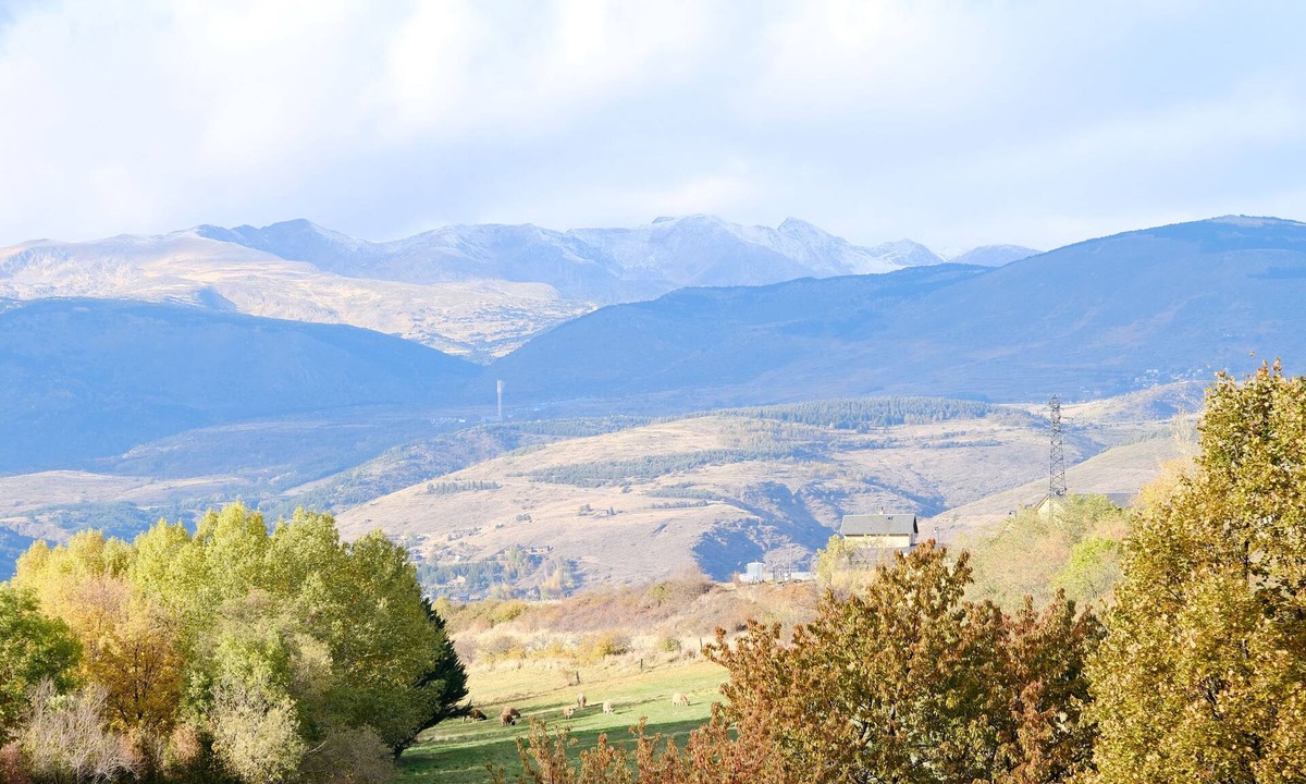 Err Apartment | Joli Appartement 85 m2 Avec Vues sur Montagne et Jardin Dans les Pyrénées 66
