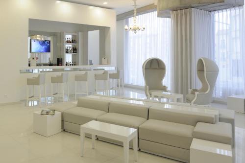 Saint-Assiscle Hotel | Kyriad Prestige Perpignan Centre Gare