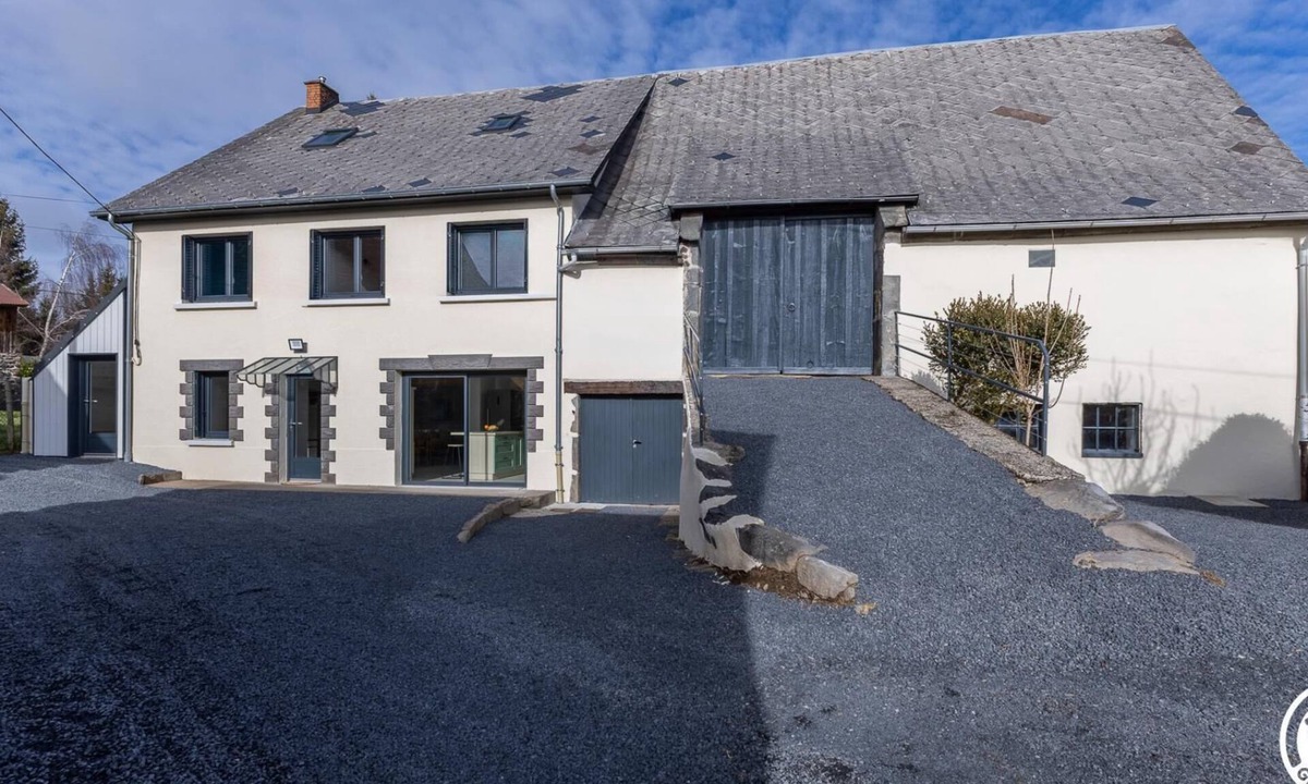 Rochefort-Montagne House | L'Antobin - ROCHEFORT MONTAGNE
