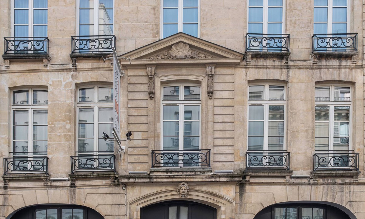 Les Halles Hotel | L'Empire Paris