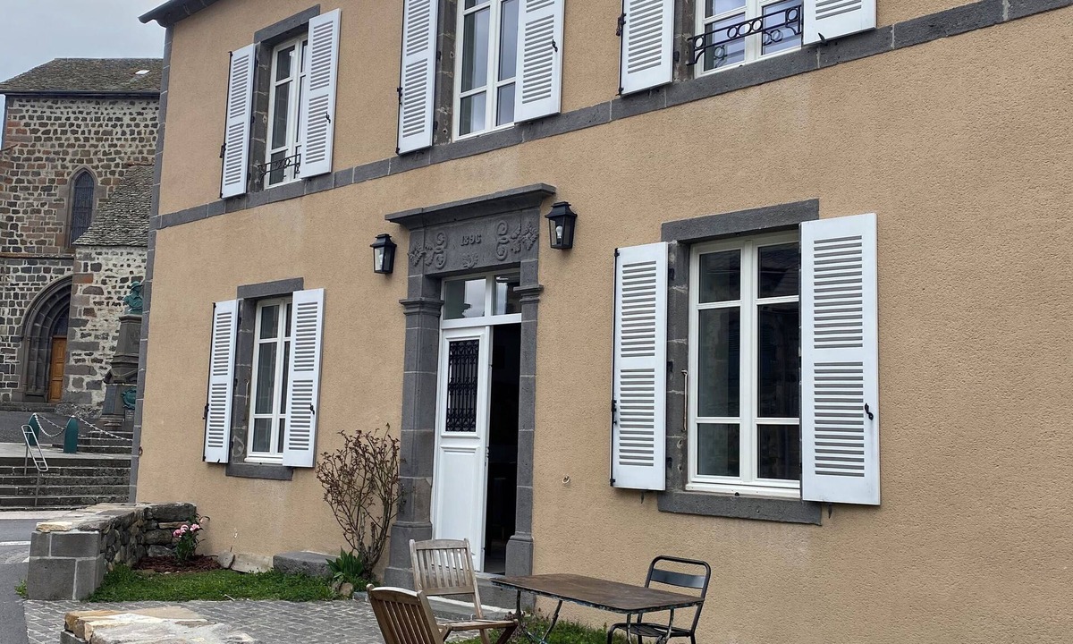 Oradour House | "L'Hôtel d'O', a former coaching inn in a typical Cantal village.
