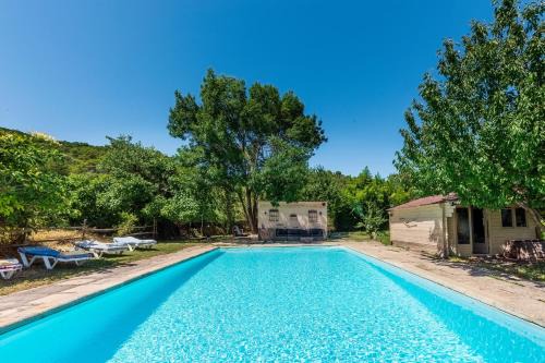 Draguignan Apartment | La Bouscarle - Jardin et Piscine Partagée